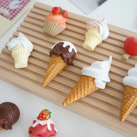 ชุดแม่เหล็กติดตู้เย็น magnet 3D ลายไอศกรีมและคัพเค้ก10 ชิ้น